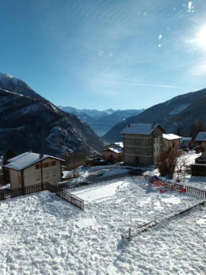 Grazioso trilocale con ampia terrazza Chiesa In Valmalenco